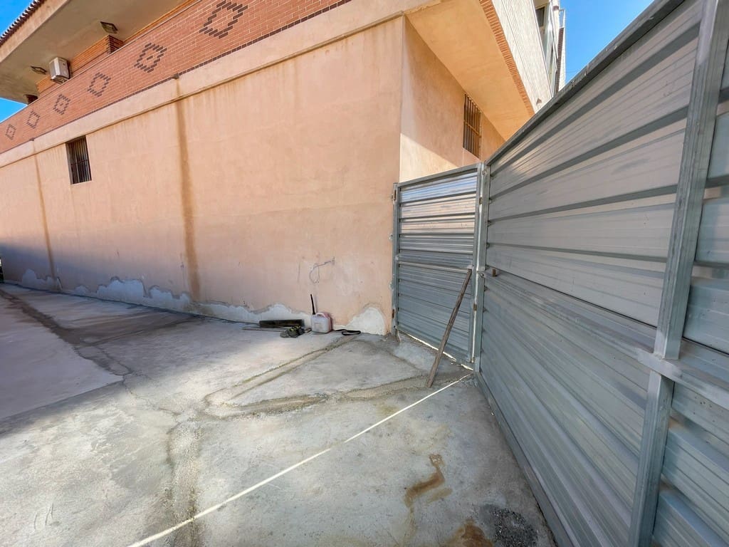 4 soverom Kjedet enebolig til salgs i La Union med garasje - € 370 000 (Ref: 8823810)