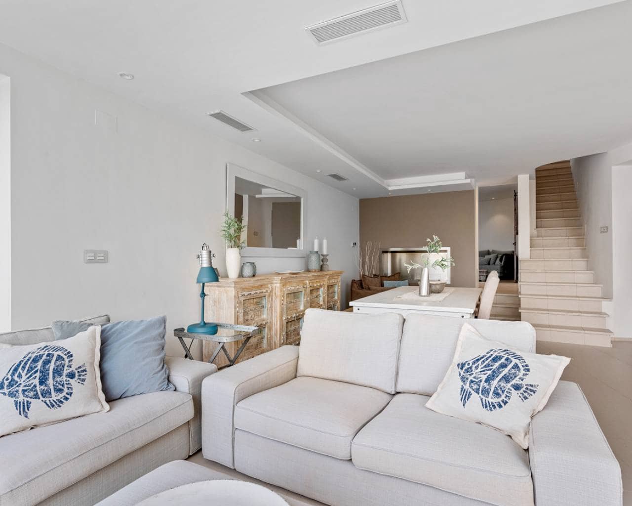 4 soverom Villa til salgs i Ciudad Quesada med svømmebasseng garasje - € 1 499 999 (Ref: 8959821)