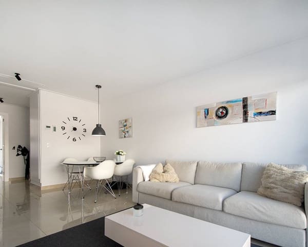 3 makuuhuone Huvila myytävänä paikassa Ciudad Quesada, Rojales mukana uima-altaan 
autotalli - 415 000 € (Ref: 8959822)