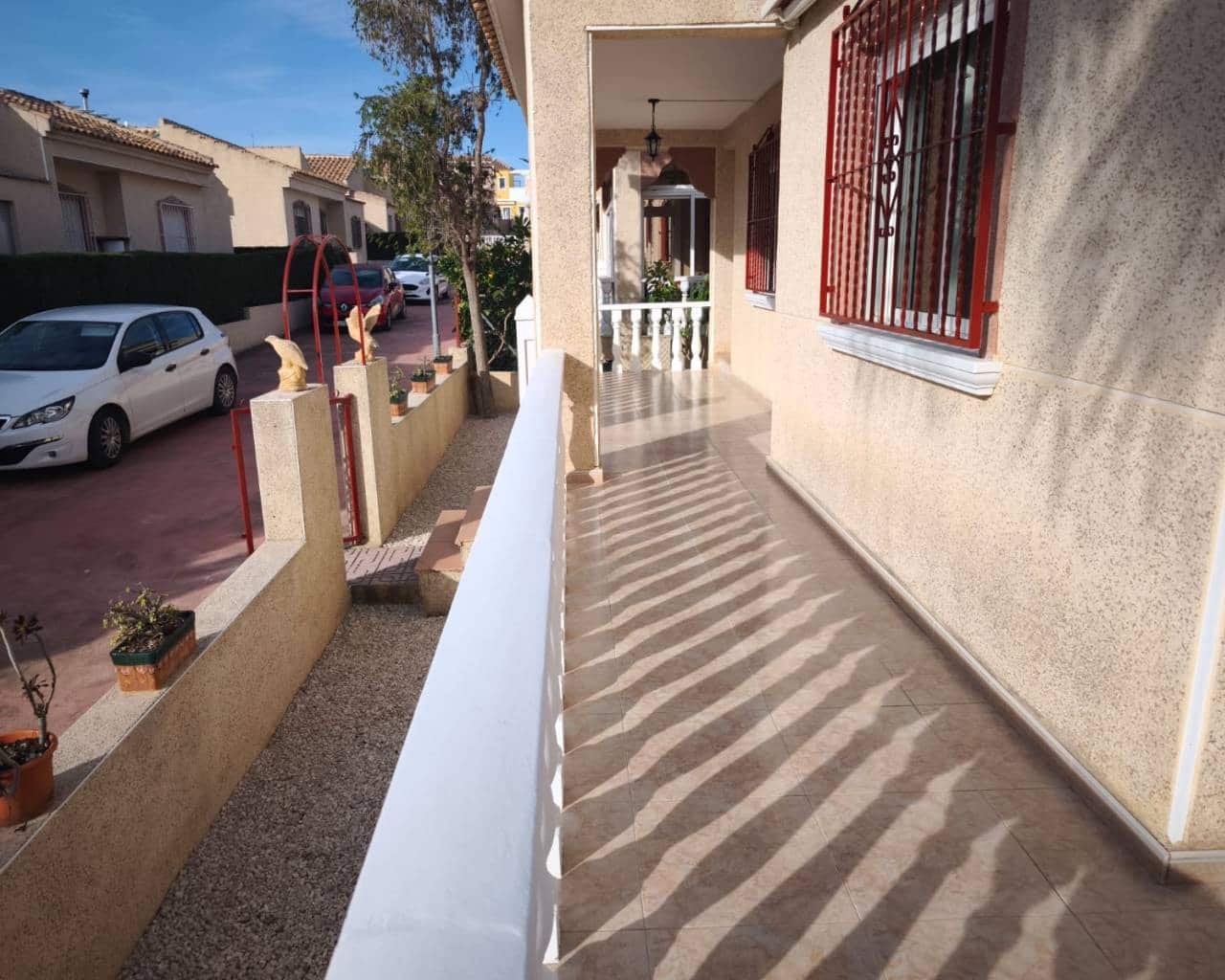 2 bedroom Villa for sale in Algorfa with pool garage - € 198,000 (Ref: 8959836)