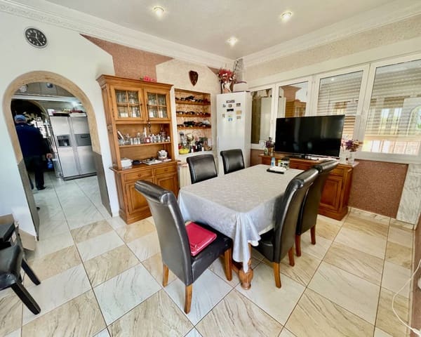 6 soverom Villa til salgs i El Moncayo - El Pòrtic, Guardamar del Segura med svømmebasseng garasje - € 900 000 (Ref: 8959837)