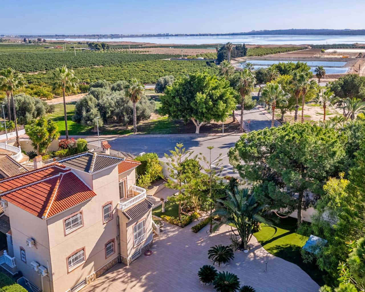 5 Zimmer Villa zu verkaufen in Ciudad Quesada mit Pool Garage - 680.000 € (Ref: 8959841)