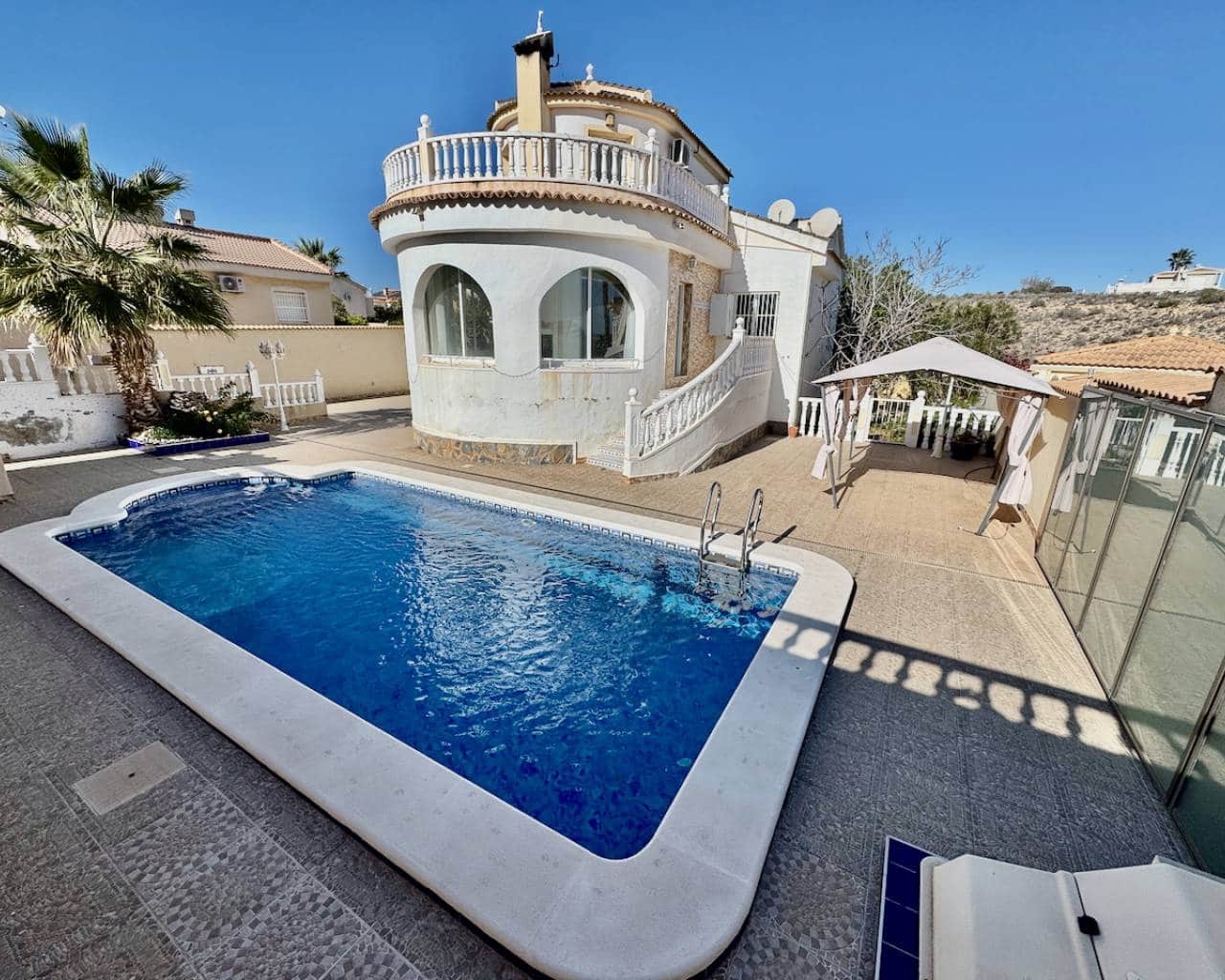 4 Zimmer Villa zu verkaufen in Ciudad Quesada mit Pool Garage - 399.995 € (Ref: 8959843)