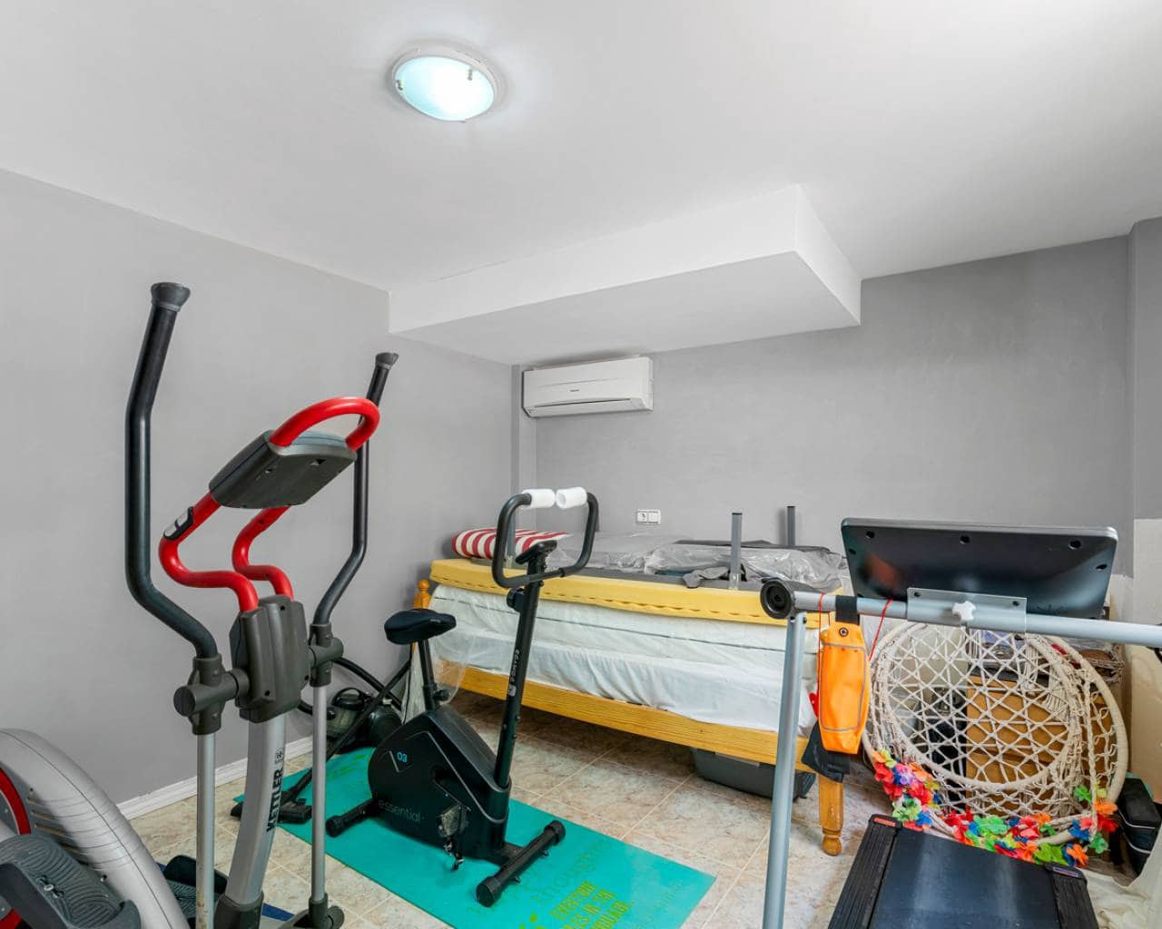 6 soverom Villa til salgs i Benijofar med svømmebasseng garasje - € 525 000 (Ref: 8959850)