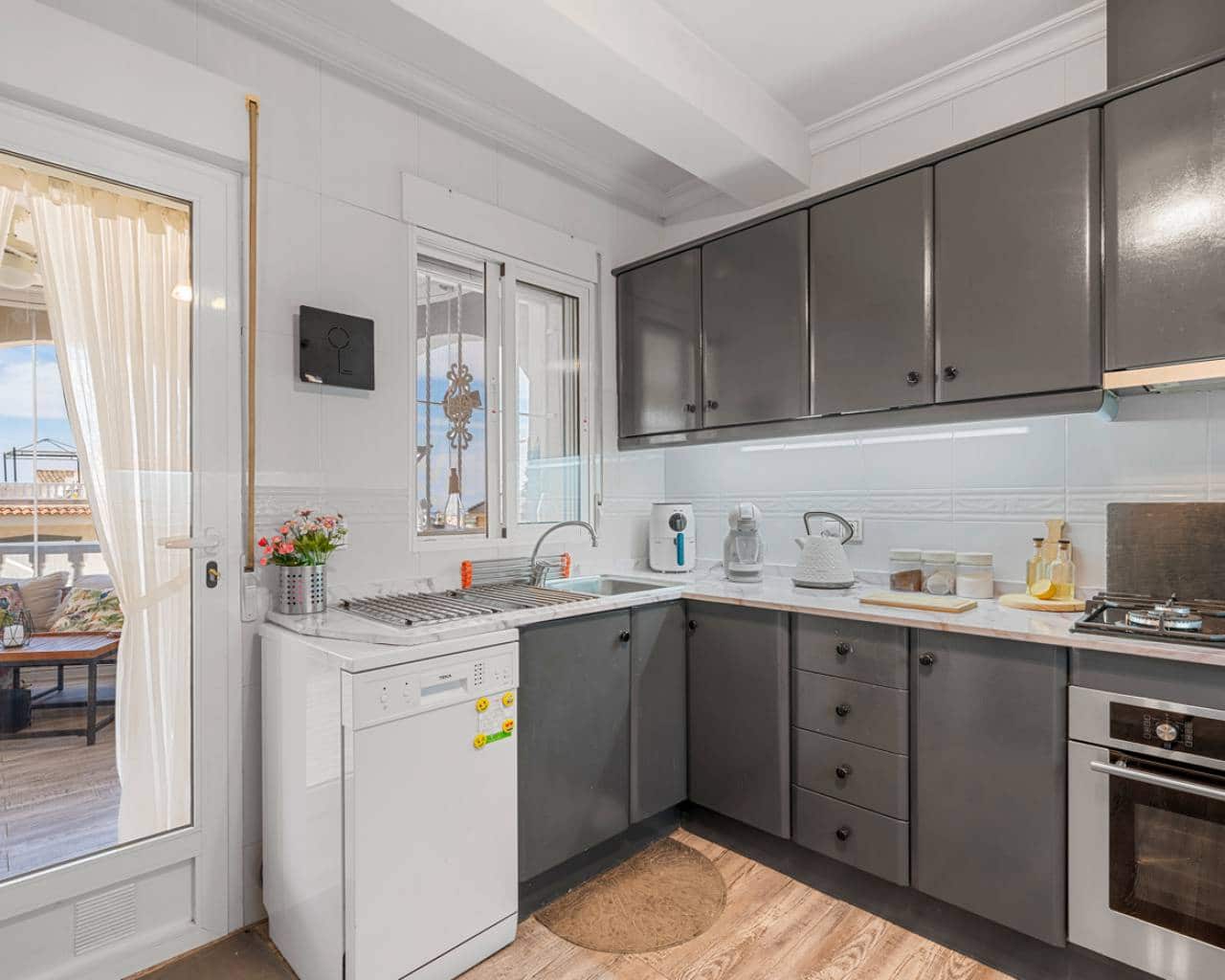 6 soverom Villa til salgs i Benijofar med svømmebasseng garasje - € 525 000 (Ref: 8959850)