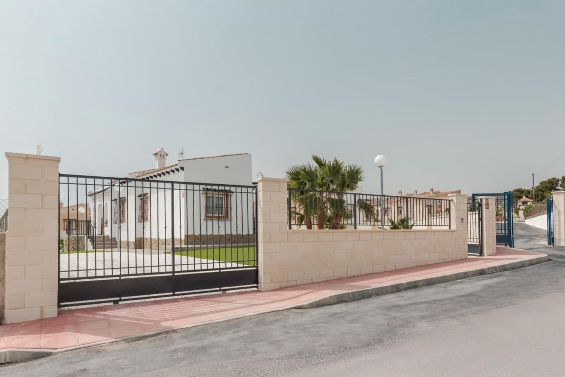 3 soveværelse Villa til salg i Gea y Truyols med swimmingpool - € 320.000 (Ref: 8966360)