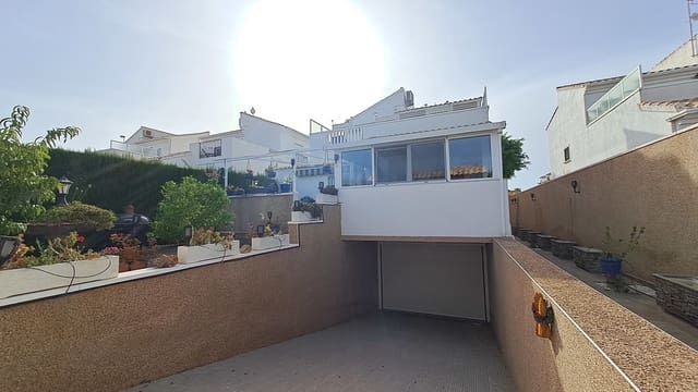 3 makuuhuone Huvila myytävänä paikassa Punta Prima, Orihuela mukana 
autotalli - 435 000 € (Ref: 8966365)