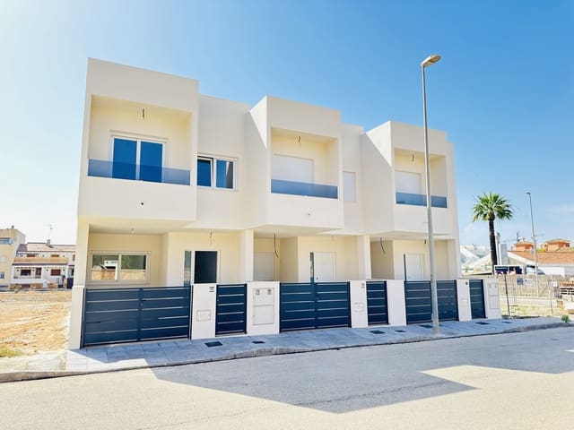 3 bedroom Villa for sale in Pilar de la Horadada ciudad, Pilar de la Horadada with garage - € 265,000 (Ref: 8966367)