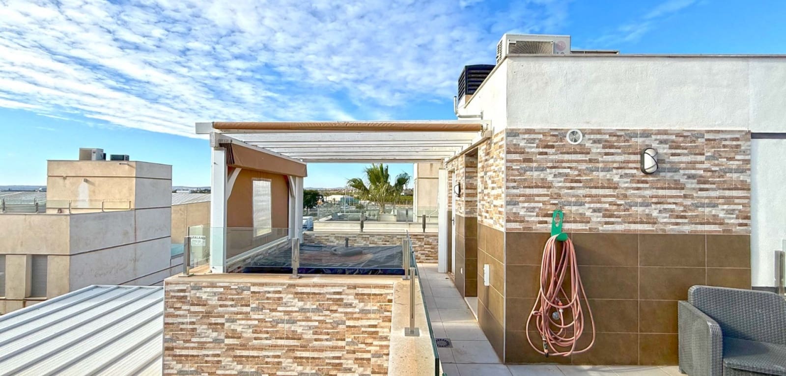 3 bedroom Villa for sale in Rojales with pool - € 335,000 (Ref: 8966439)