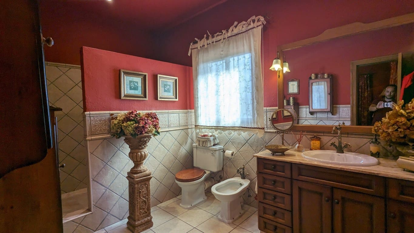 4 bedroom Villa for sale in Bigastro with pool garage - € 499,900 (Ref: 8966470)