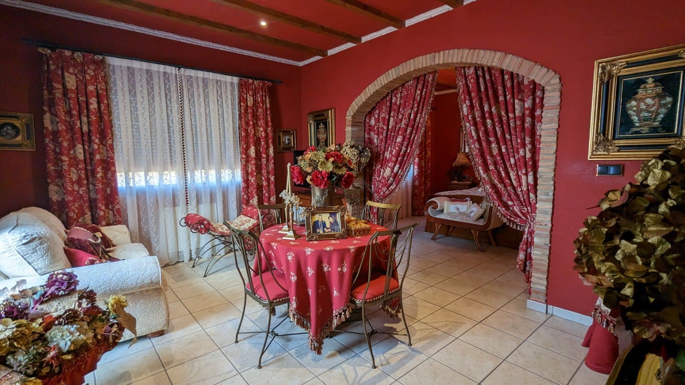 4 bedroom Villa for sale in Bigastro with pool garage - € 499,900 (Ref: 8966470)