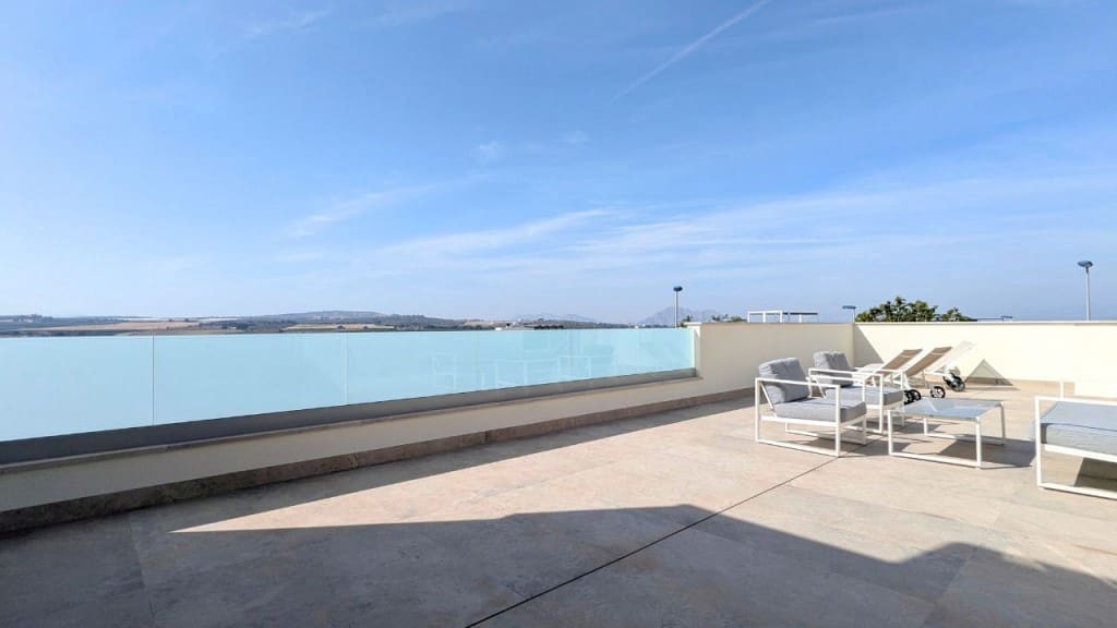 4 soverom Villa til salgs i Benijofar med svømmebasseng garasje - € 1 495 000 (Ref: 8966475)