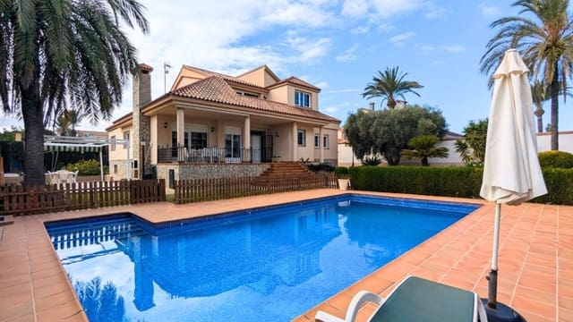 4 soveværelse Villa til salg i Mil Palmeras, Pilar de la Horadada med swimmingpool garage - € 690.000 (Ref: 8966478)