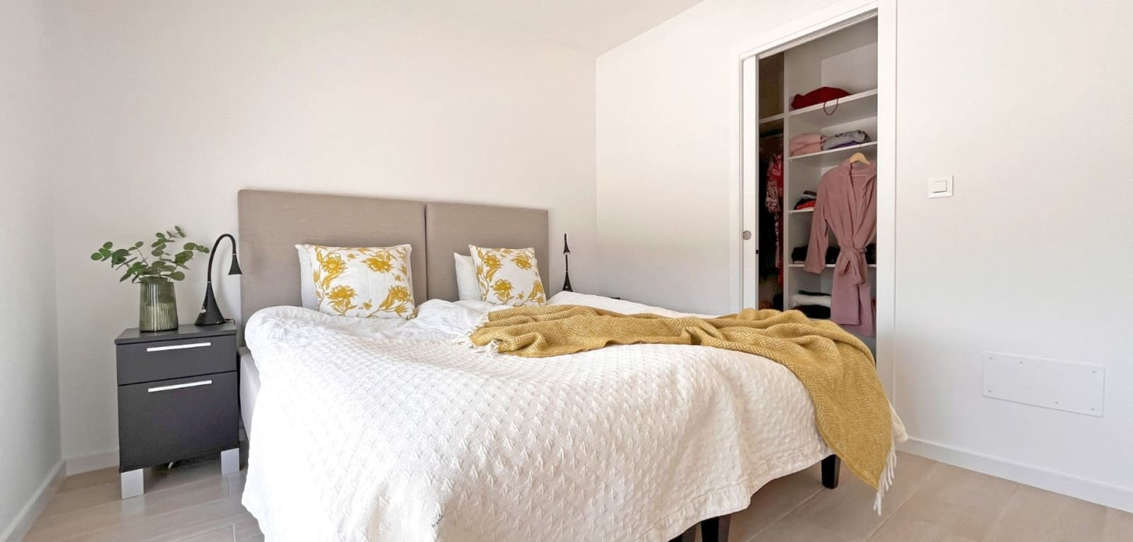 Chalet de 4 habitaciones en San Pedro del Pinatar en venta con piscina - 435.000 € (Ref: 8966568)