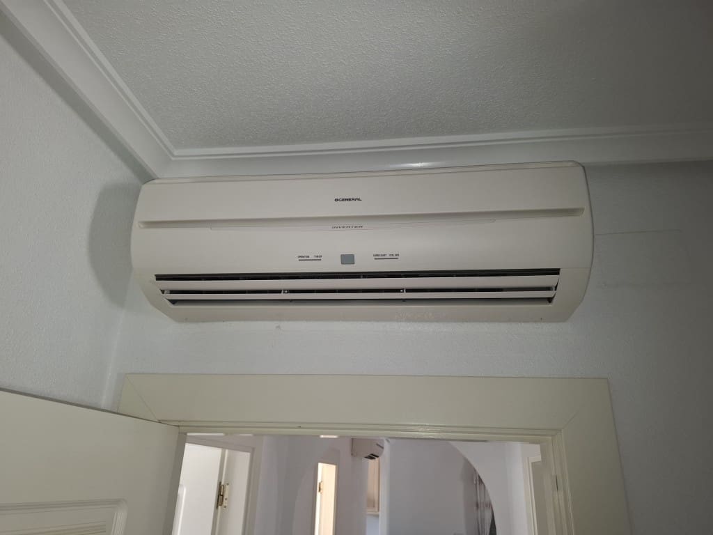 4 slaapkamer Villa te koop in Benijofar met zwembad garage - € 495.000 (Ref: 9000208)