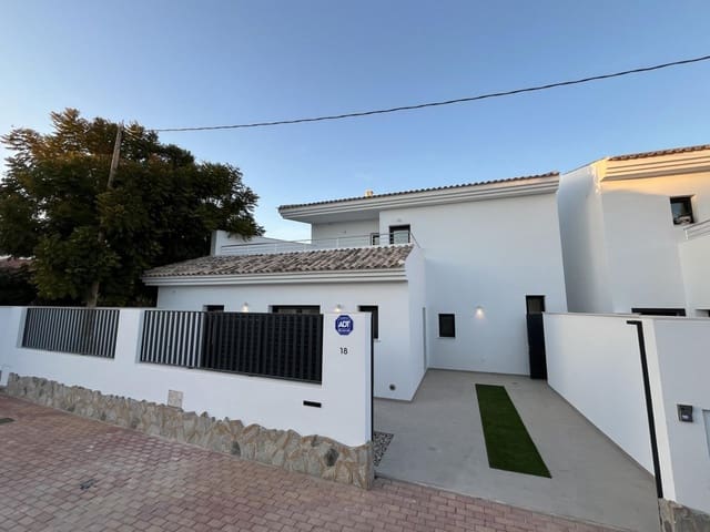3 soverom Villa til salgs i Los Cuarteros, San Pedro del Pinatar med svømmebasseng garasje - € 445 000 (Ref: 9022057)