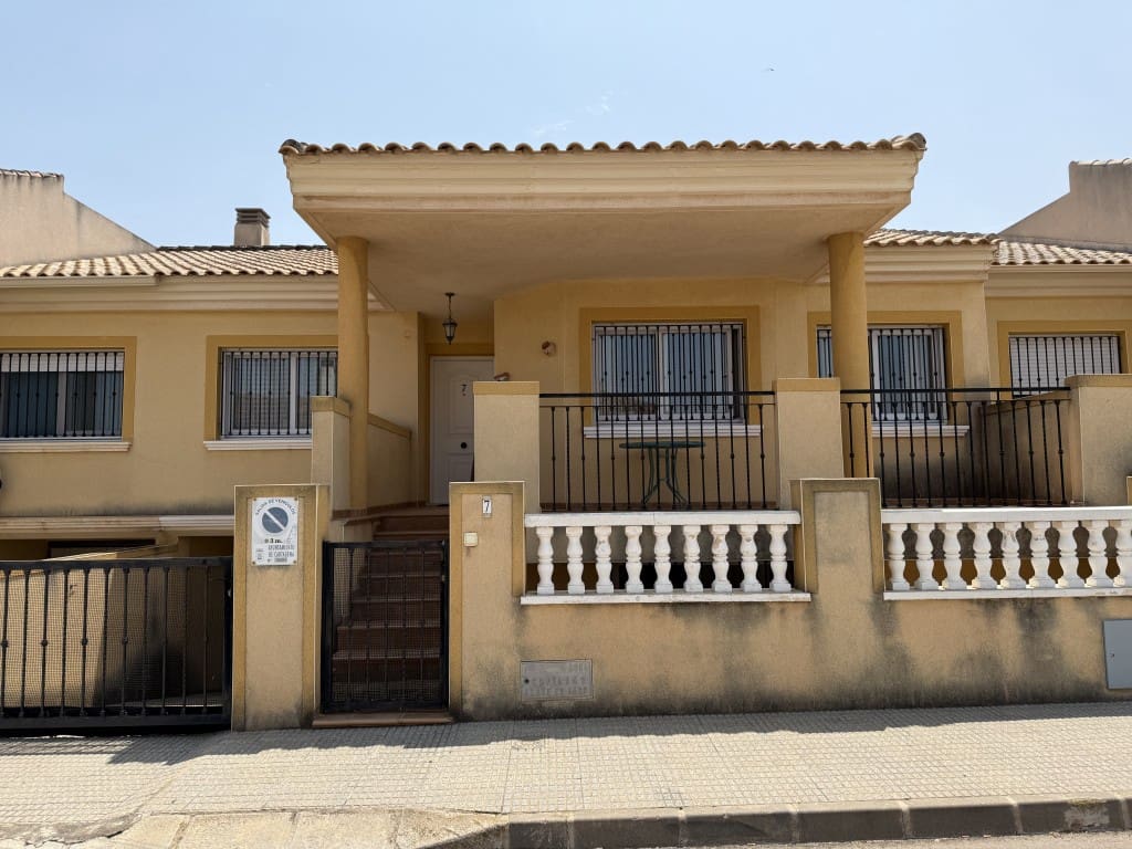 3 bedroom Bungalow for sale in La Puebla with pool garage - € 215,000 (Ref: 9086091)