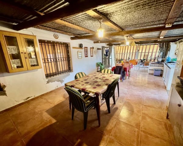 4 slaapkamer Finca/Landhuis te koop in El Edén, Guardamar del Segura met garage - € 190.000 (Ref: 9086451)