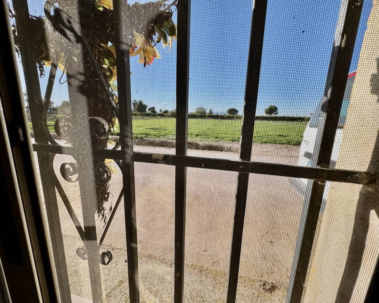 4 soveværelse Finca/Landehus til salg i Guardamar del Segura med garage - € 190.000 (Ref: 9086451)