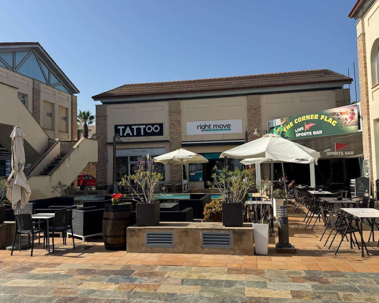 Commercial for sale in Algorfa - € 425,000 (Ref: 9086474)