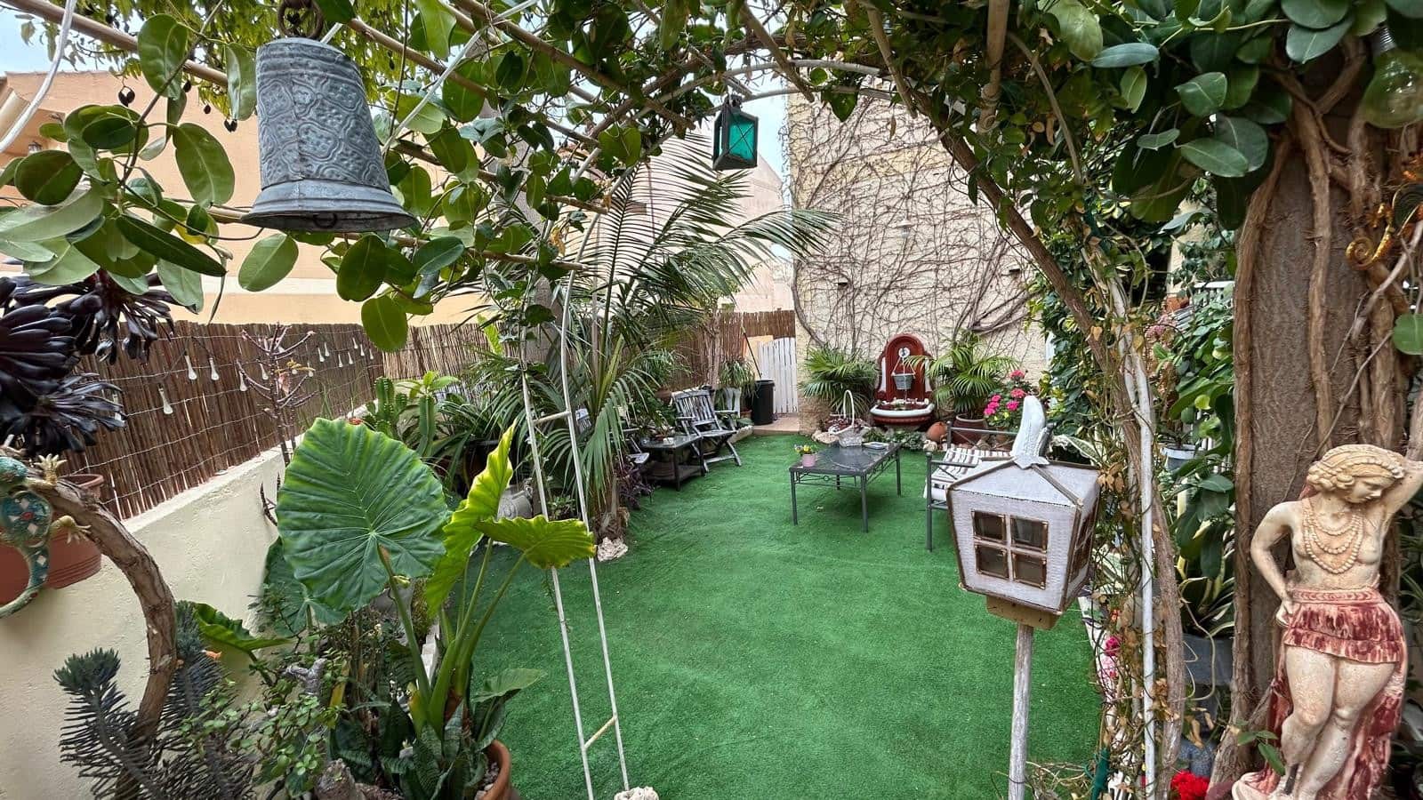 3 bedroom Villa for sale in Los Montesinos with garage - € 275,000 (Ref: 9133409)