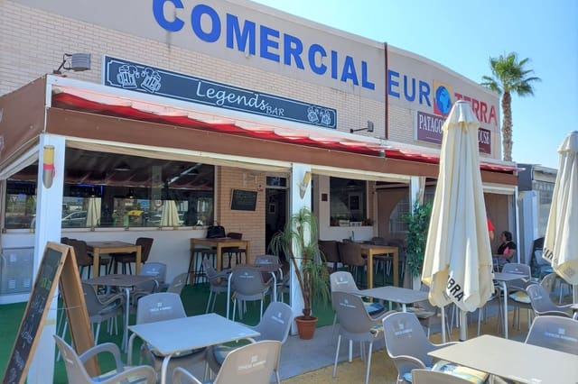 Comercial para venda em Guardamar del Segura com garagem - 200 000 € (Ref: 9133414)