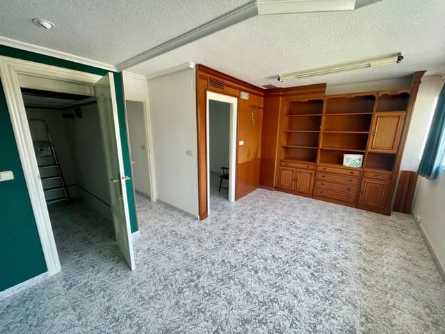 Commercial for sale in Centro, Los Alcázares - € 80,000 (Ref: 9133415)