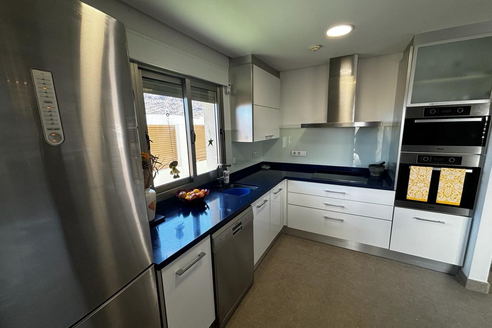 3 soverom Villa til salgs i Cox med svømmebasseng garasje - € 340 000 (Ref: 9133416)