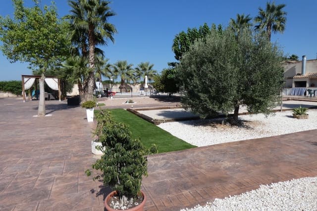 3 makuuhuone Maalaistalo myytävänä paikassa Rafal mukana uima-altaan - 349 000 € (Ref: 9283242)