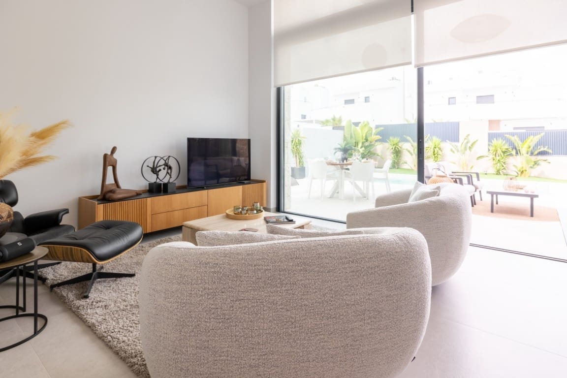 4 bedroom Villa for sale in Rojales with pool - € 895,000 (Ref: 9283323)