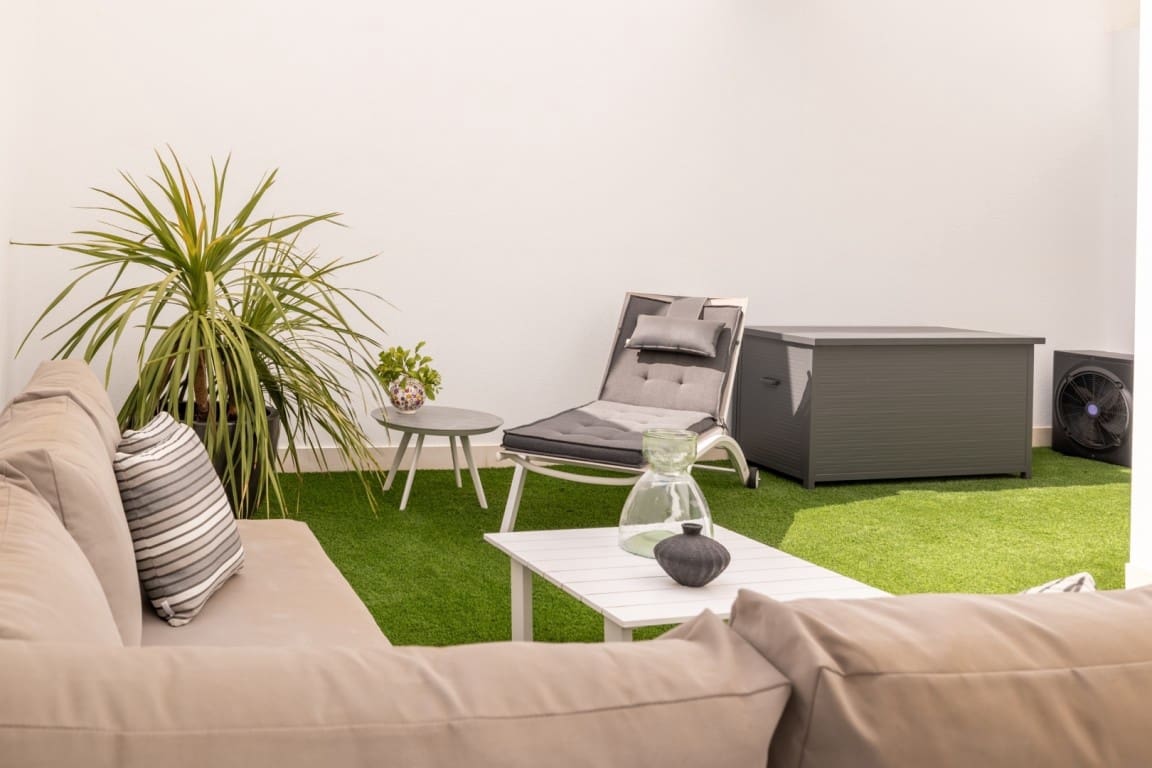 4 bedroom Villa for sale in Rojales with pool - € 895,000 (Ref: 9283323)