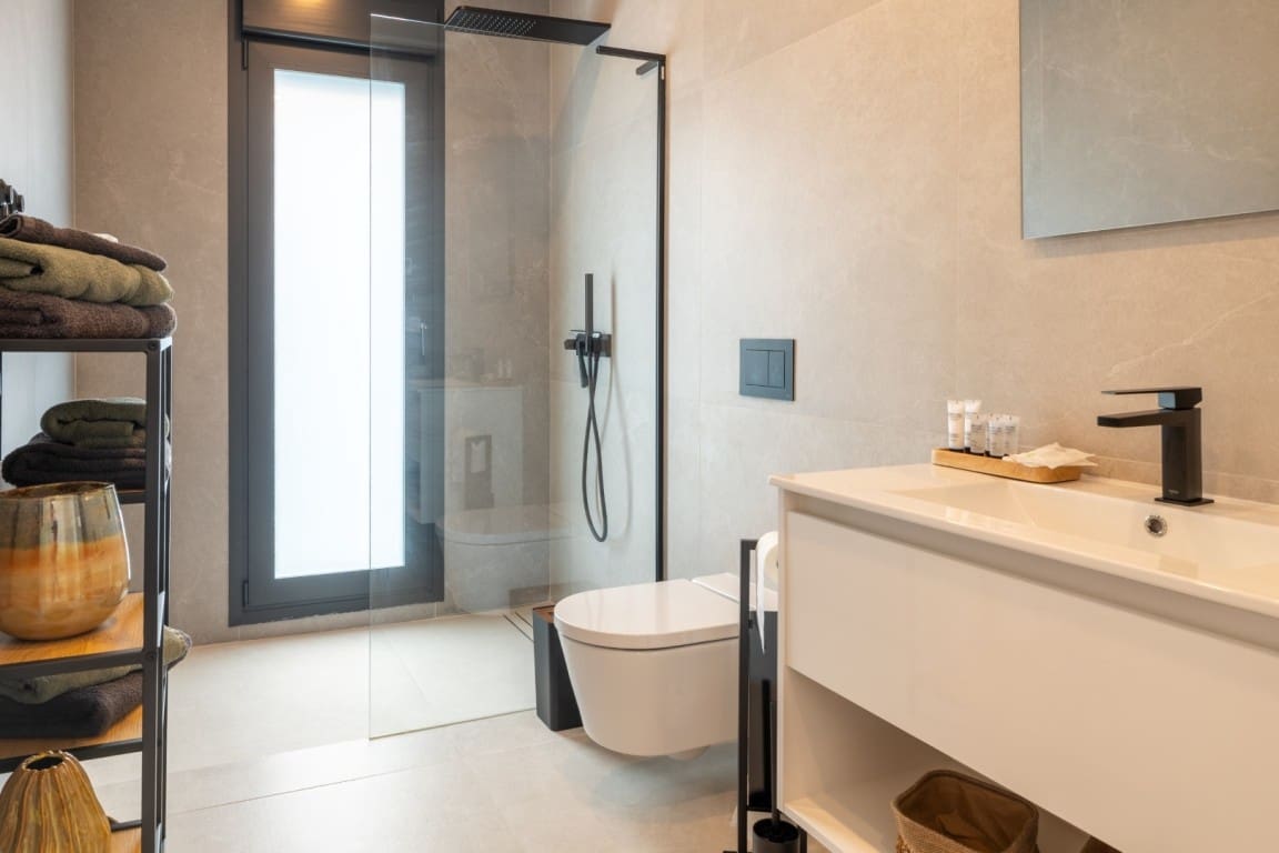 4 bedroom Villa for sale in Rojales with pool - € 895,000 (Ref: 9283323)