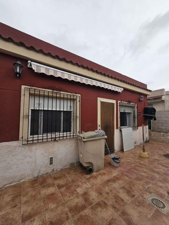 5 makuuhuone Huvila myytävänä paikassa Bahia Bella mukana 
autotalli - 180 000 € (Ref: 9462658)