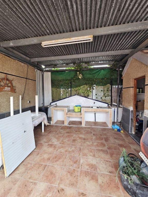 5 makuuhuone Huvila myytävänä paikassa Bahia Bella mukana 
autotalli - 180 000 € (Ref: 9462658)