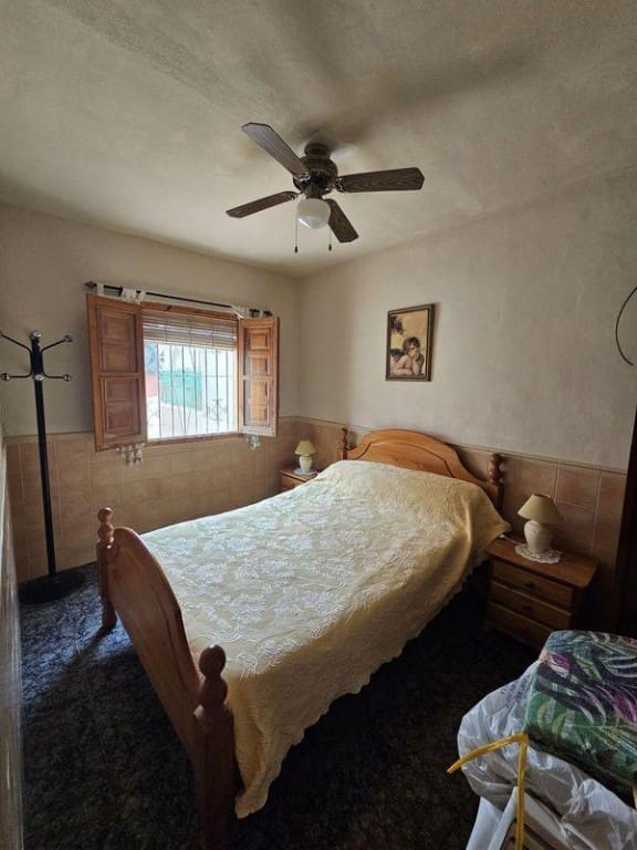 5 makuuhuone Huvila myytävänä paikassa Bahia Bella mukana 
autotalli - 180 000 € (Ref: 9462658)