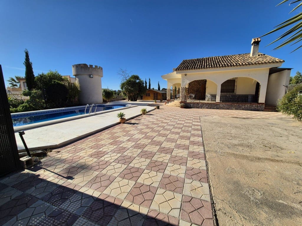 3 sovrum Villa till salu i Albatera med pool - 239 000 € (Ref: 9462663)