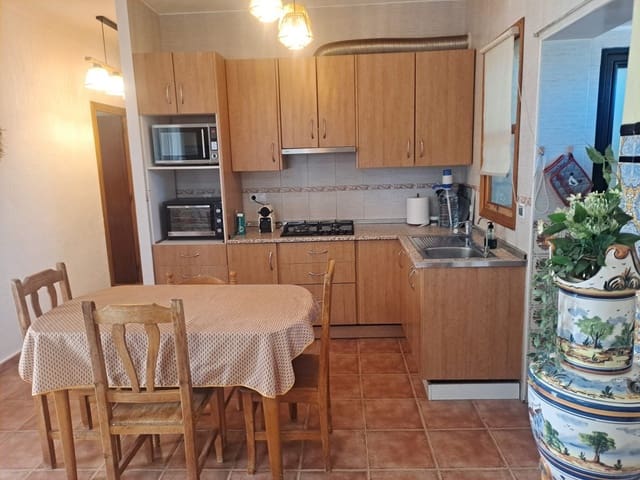 Chalet de 3 habitaciones en Albatera en venta con piscina - 239.000 € (Ref: 9462663)