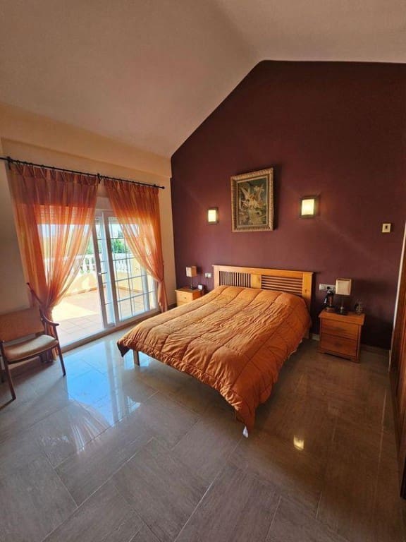 3 soveværelse Villa til salg i Playa Honda med swimmingpool - € 500.000 (Ref: 9462667)