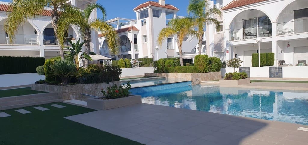 Apartamento de 2 habitaciones en Ciudad Quesada en venta con piscina - 270.000 € (Ref: 9524808)