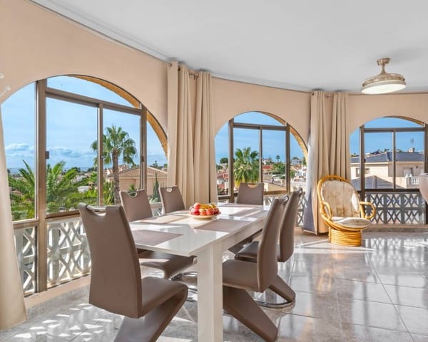 5 camera da letto Villa in vendita in Ciudad Quesada, Rojales con piscina garage - 695.000 € (Rif: 9537756)