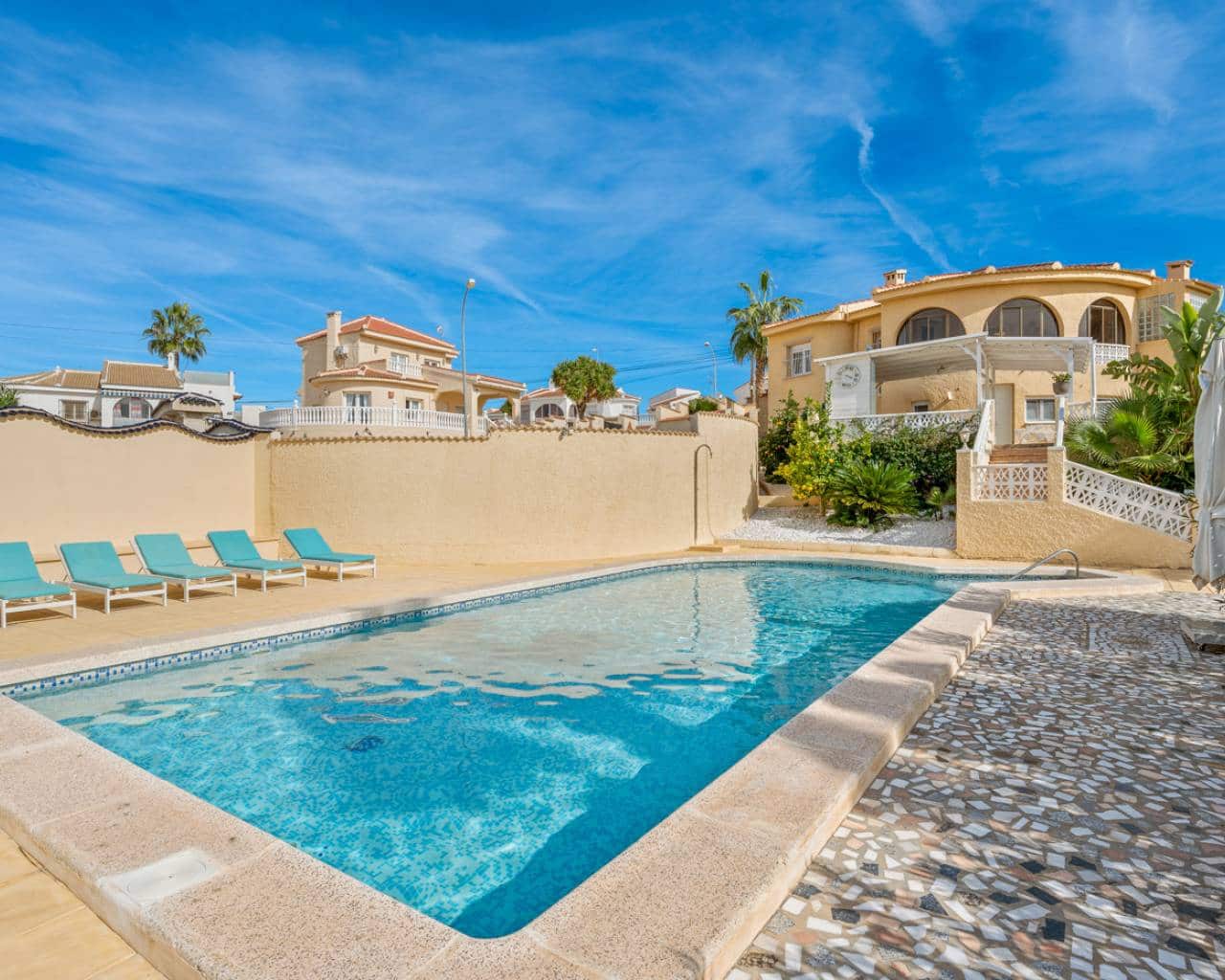 5 bedroom Villa for sale in Ciudad Quesada with pool garage - € 695,000 (Ref: 9537756)