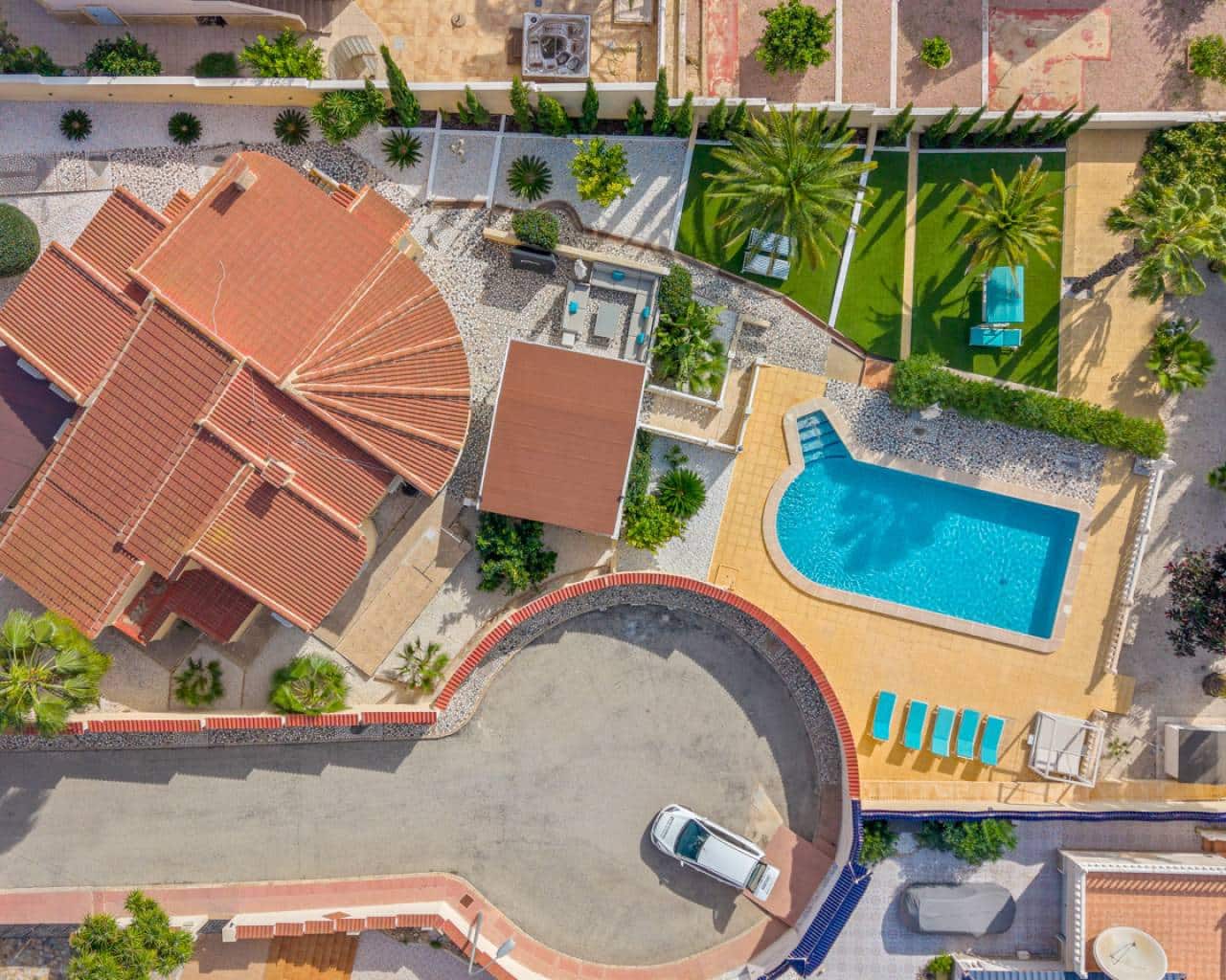 5 bedroom Villa for sale in Ciudad Quesada with pool garage - € 695,000 (Ref: 9537756)