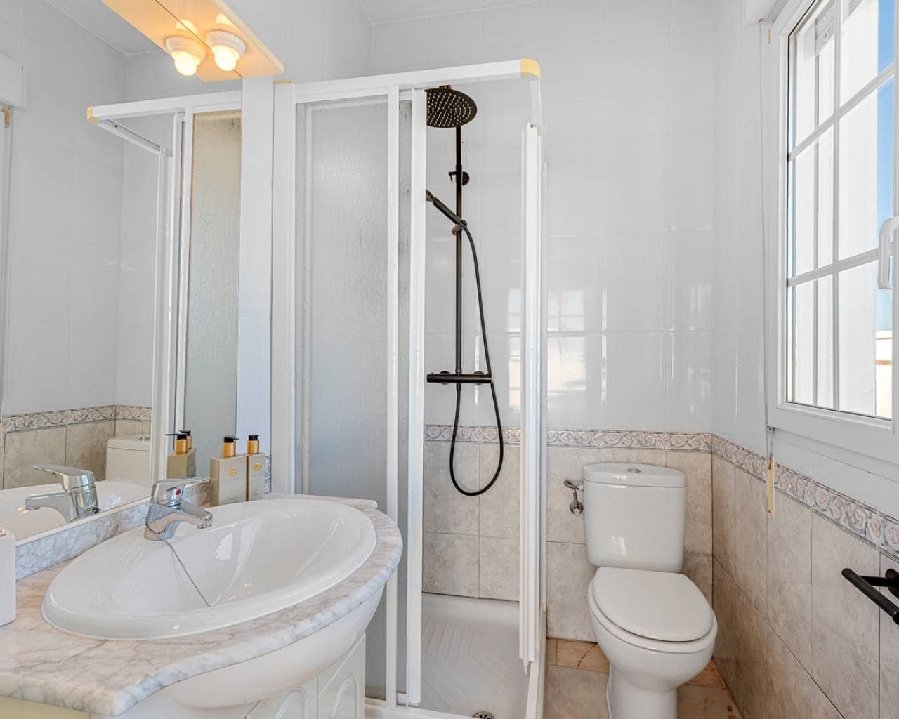 10 quarto Quinta/Casa Rural para venda em Los Montesinos com piscina garagem - 995 000 € (Ref: 9537757)