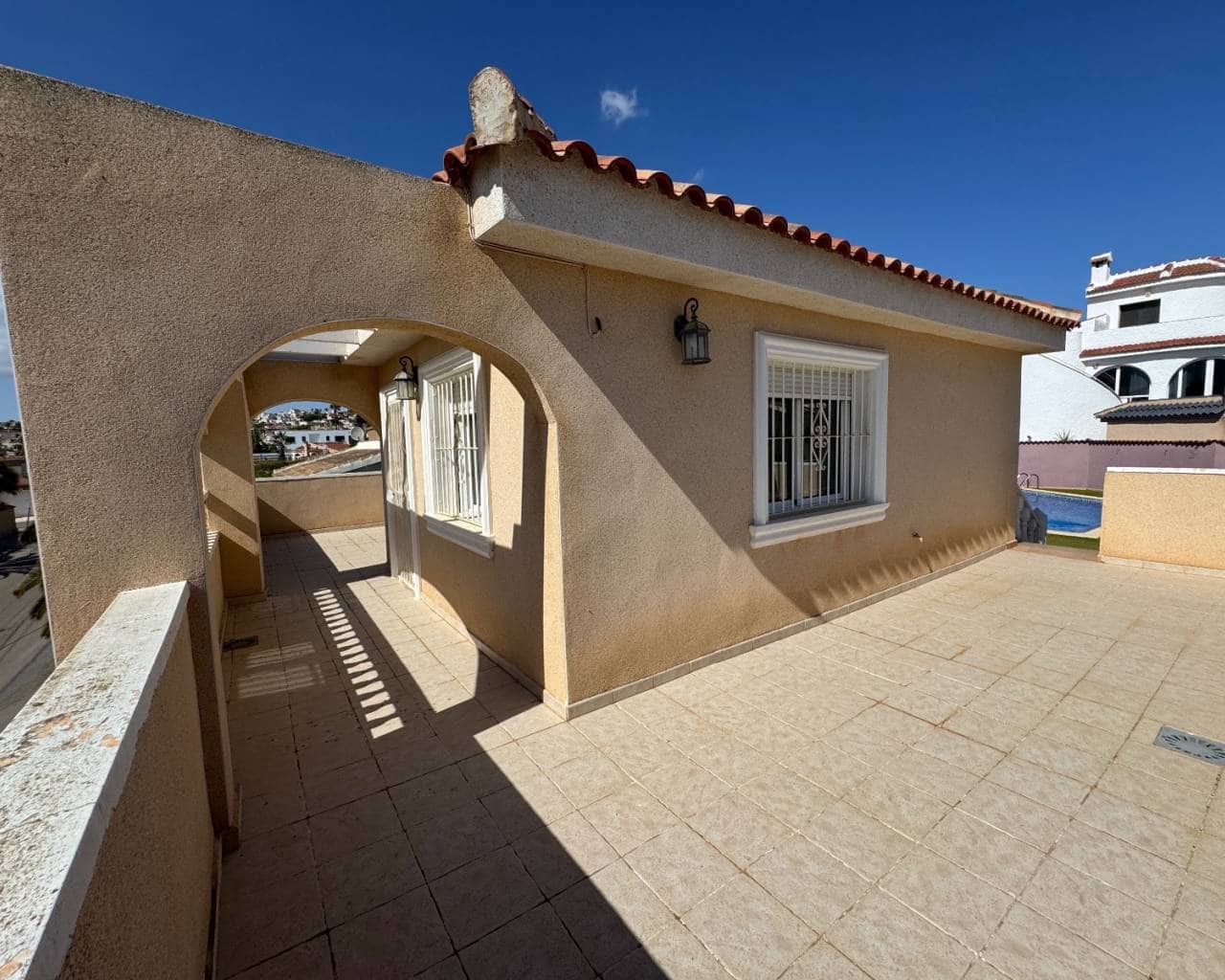 7 bedroom Villa for sale in Ciudad Quesada with pool garage - € 650,000 (Ref: 9537786)