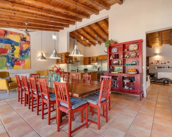 7 soveværelse Finca/Landehus til salg i Catral med swimmingpool - € 975.000 (Ref: 9537788)