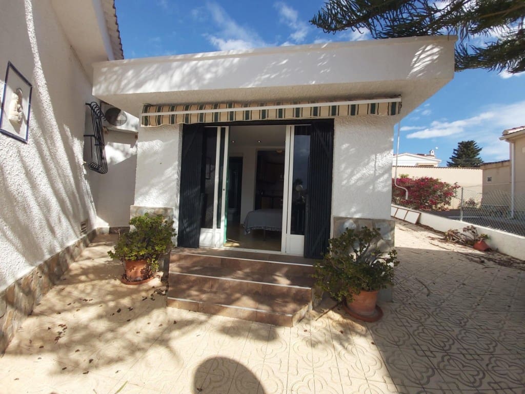 Chalet de 4 habitaciones en Ciudad Quesada en venta con piscina garaje - 475.000 € (Ref: 9596869)