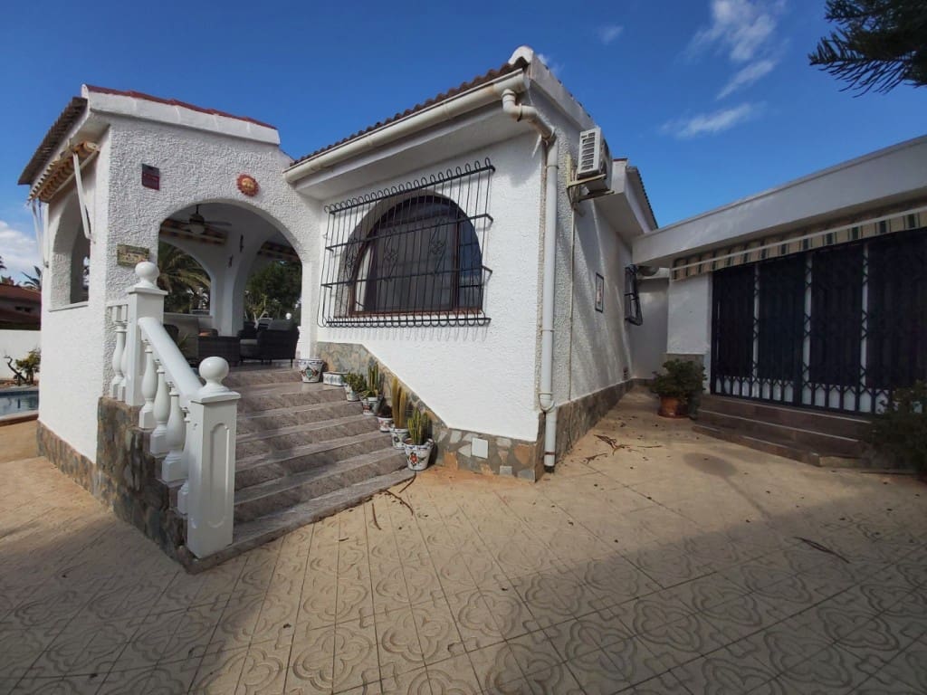 Chalet de 4 habitaciones en Ciudad Quesada en venta con piscina garaje - 475.000 € (Ref: 9596869)