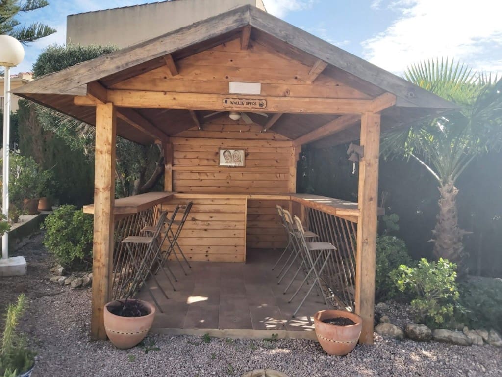 Chalet de 4 habitaciones en Ciudad Quesada en venta con piscina garaje - 475.000 € (Ref: 9596869)