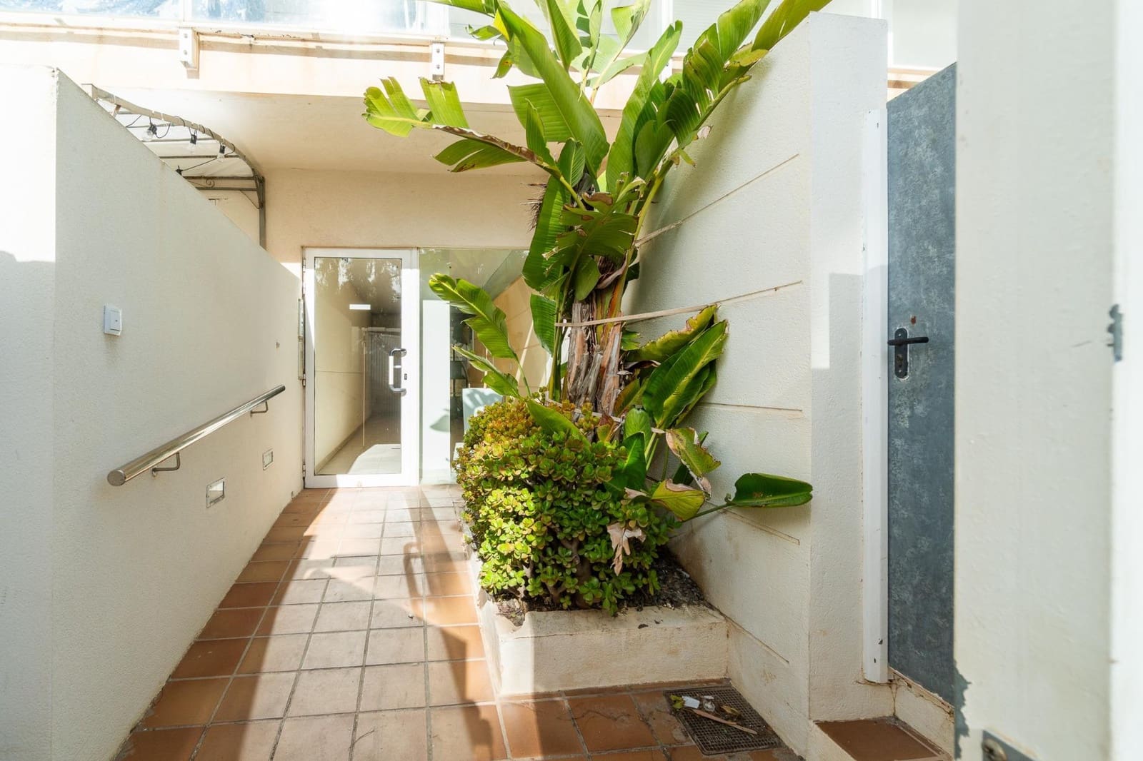 3 makuuhuone Huoneisto myytävänä paikassa Guardamar del Segura mukana uima-altaan - 319 000 € (Ref: 9596873)