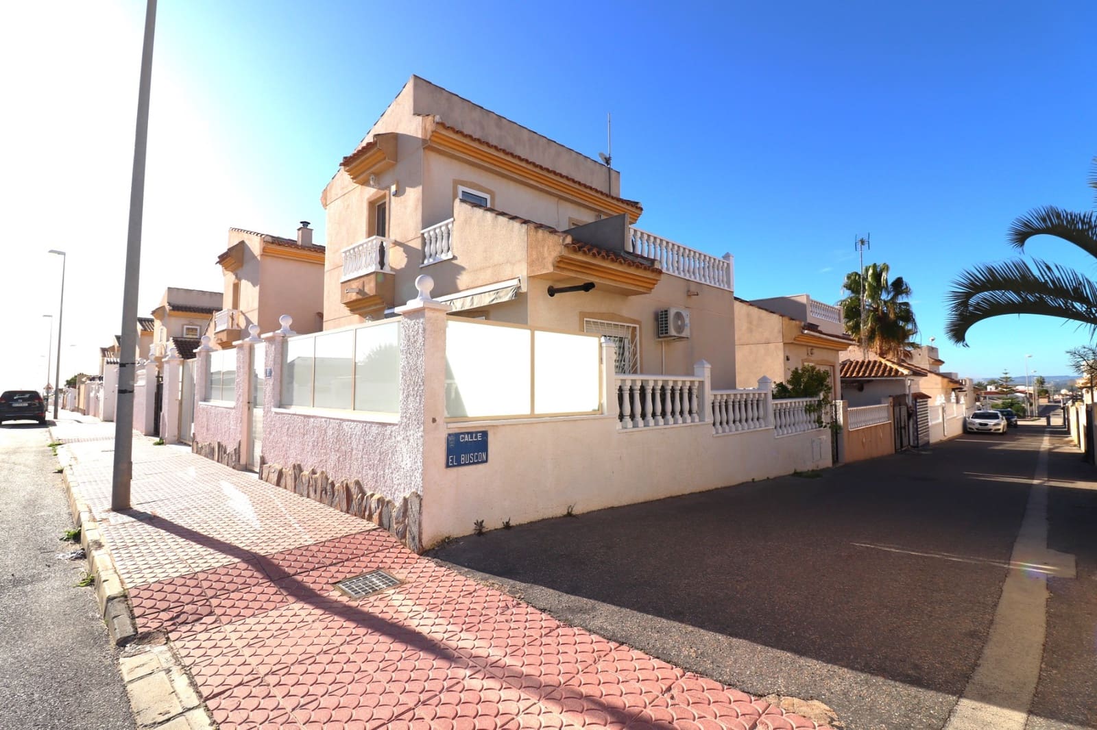 3 sovrum Villa till salu i Ciudad Quesada med pool garage - 259 850 € (Ref: 9611982)